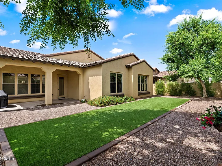 9260 E Desert Village Dr — Photo 31