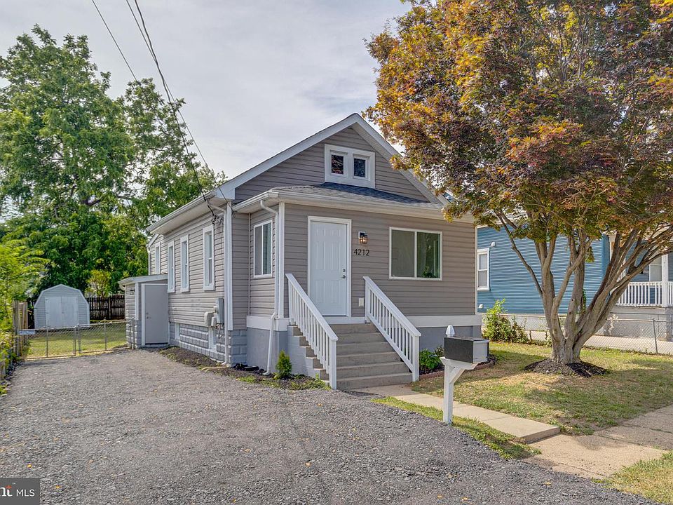 1st image of 4212 4th St