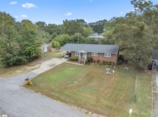 2803 Walnut Dr, Anderson, SC 29624