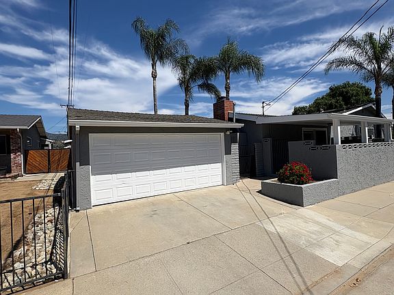 3rd image of 823-S Lope Lane