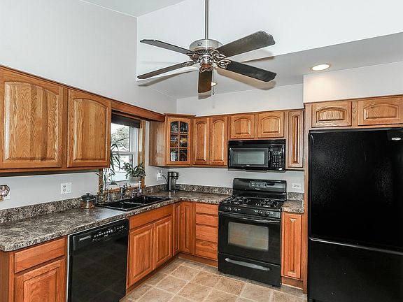 5th image of 343 N Lincoln Ave