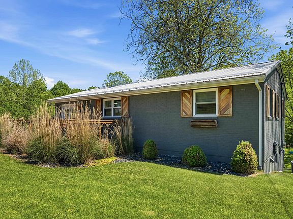 5th image of 1607 Meadowbrook Dr