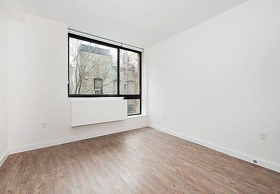 5th image of 425 W 18th St APT 9E