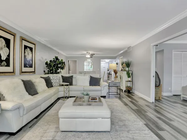 806 Cypress Grove Lane #202, Pompano Beach, FL 33069