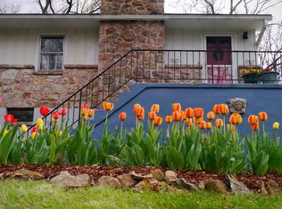 55 Bridle Path Rd, Bethlehem, PA 18017