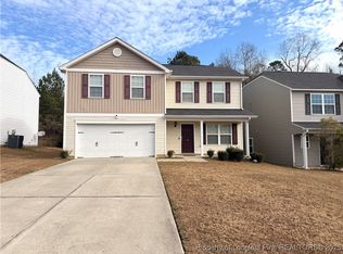 70 Hallow Oak St, Spring Lake, NC 28390