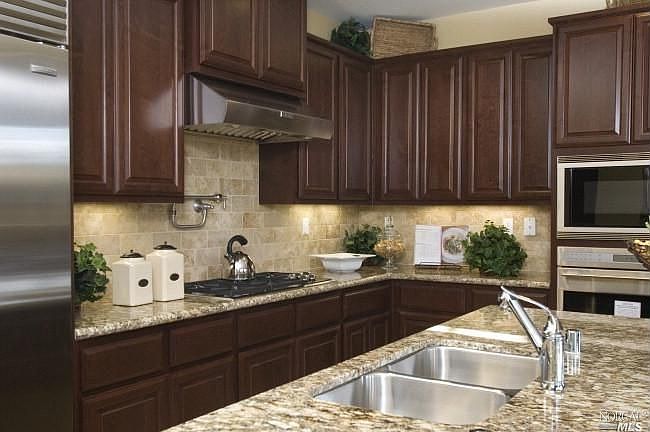 2nd image of 3257 Atherton Cir