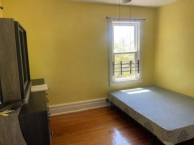 438 S 1st Ave — Photo 7