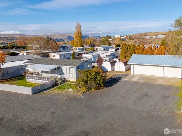 726 E Main Ave #24/25, Soap Lake, WA 98851