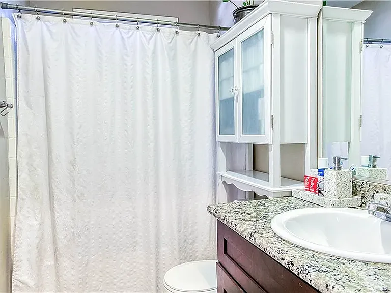 2nd Bathroom