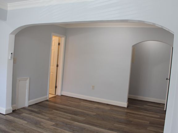 5th image of 911 N Fillmore St #4