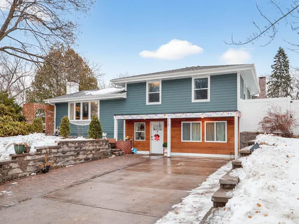 3440 McKnight Rd N, White Bear Lake, MN 55110