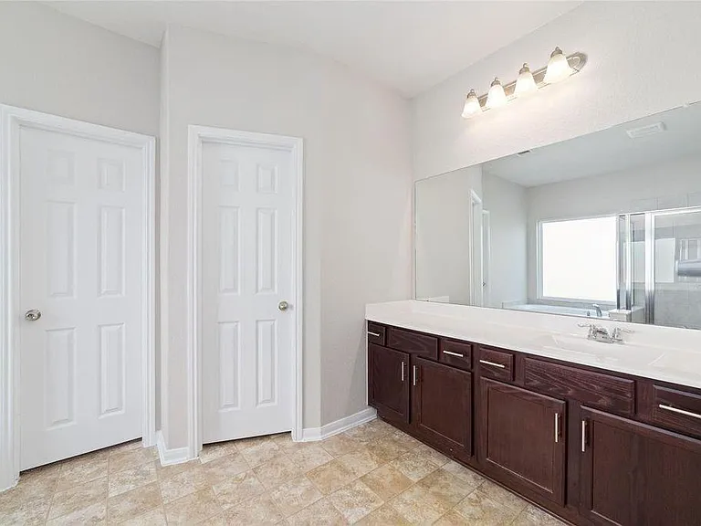 2707 Golden Hills Ct — Photo 17