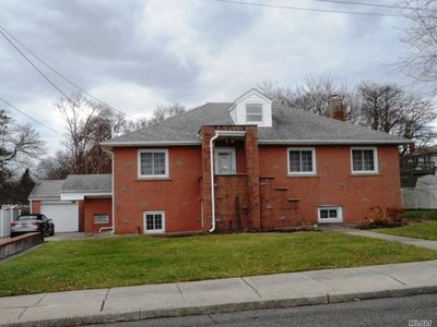 88 Pamlico Ave, Ronkonkoma, NY, 11779