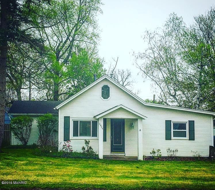 1st image of 2024 Forest Dr