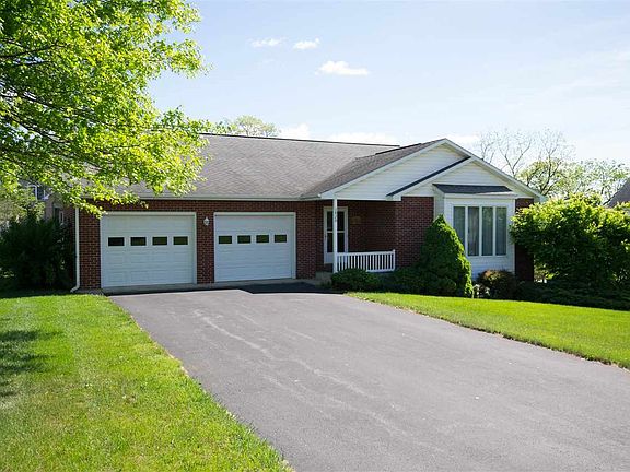 2nd image of 1820 Glanzer Ct