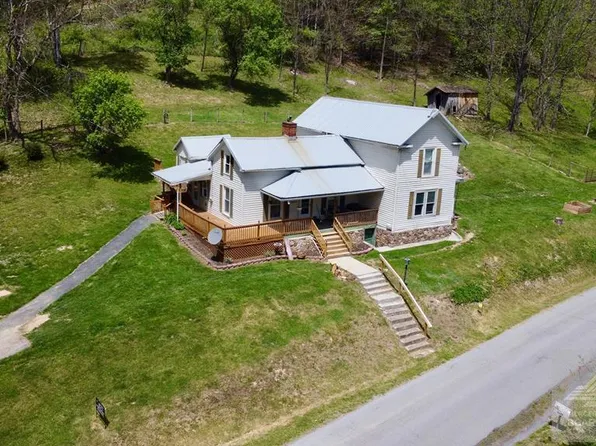 4423 Wrights Valley Rd, Bluefield, VA 24605