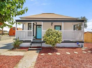 409 W Devonshire Ave, Hemet, CA 92543