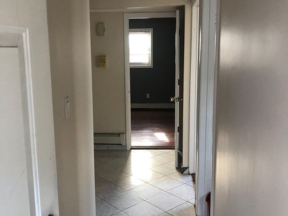 2nd image of 3604 Richmond Ave #1