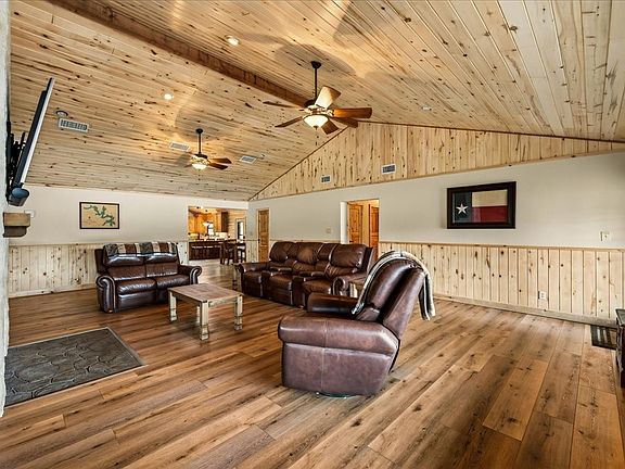 3rd image of 2789 Hanging Tree Rd