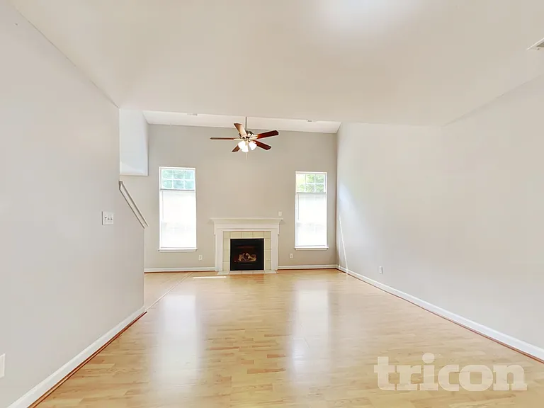 619 Overlook Rd — Photo 2