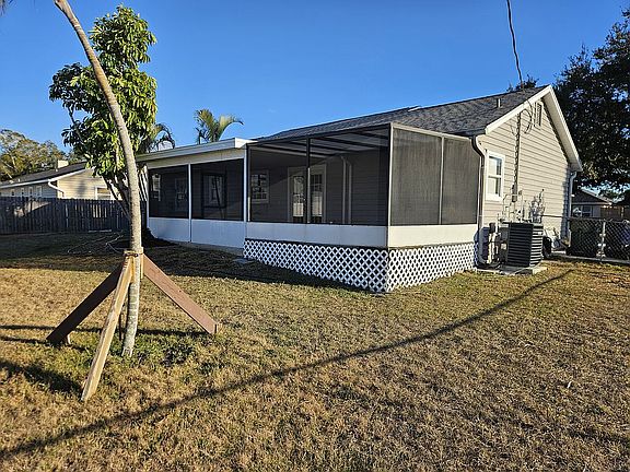3rd image of 781 E Baffin Dr