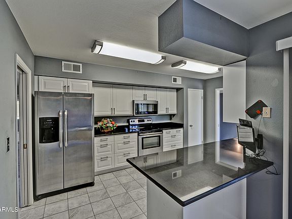 3rd image of 9222 N 107th Ave