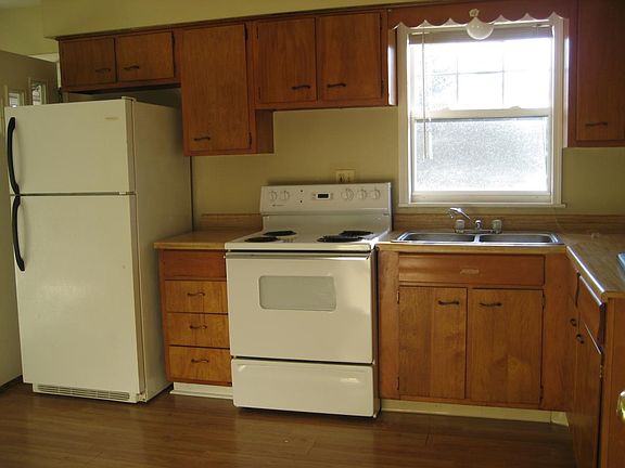 5th image of 1328 & 1330 Cayuga Ave