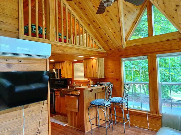 4th image of 11 Cozy Cabin Trl