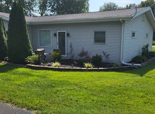 10578 Khoury League Rd APT A, Marion, IL 62959