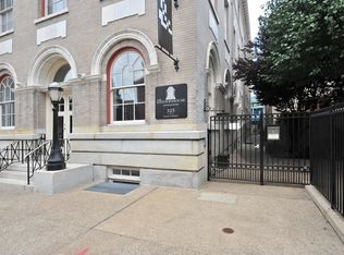 313-25 Race St #E, Philadelphia, PA 19106