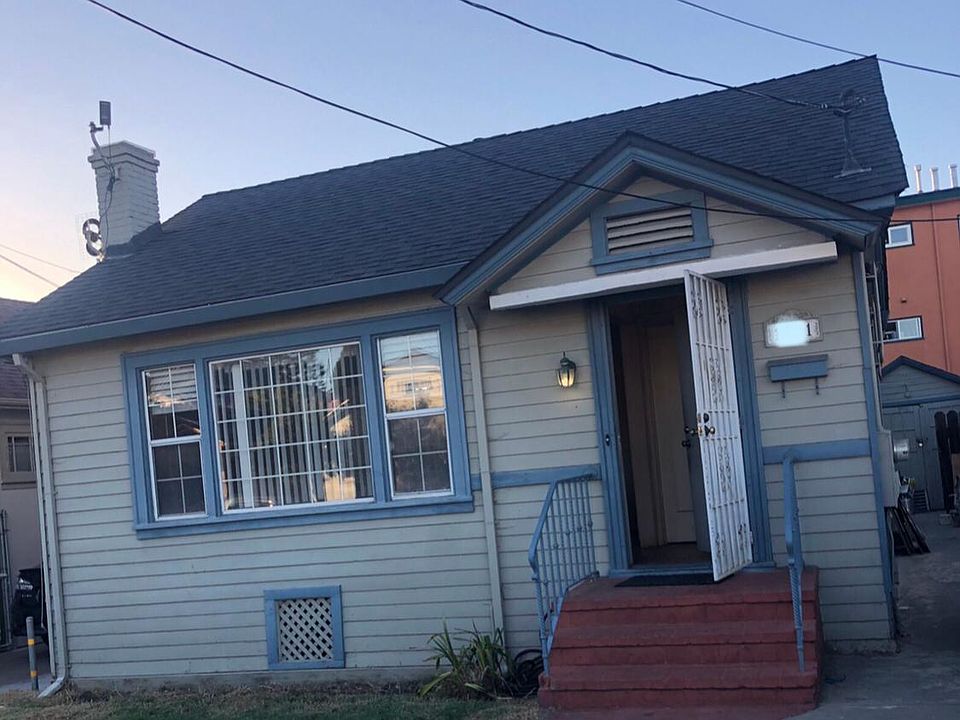 2nd image of 2400 21st Ave