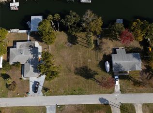 3879 N Seminole Point, Crystal River, FL 34428