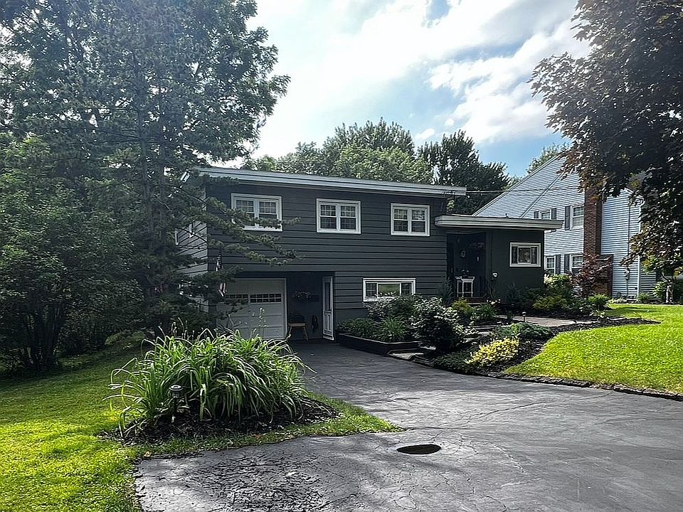 1st image of 418 Parsons Dr
