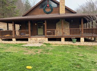 440 Frank Vanhoose Br, Stambaugh, KY 41257
