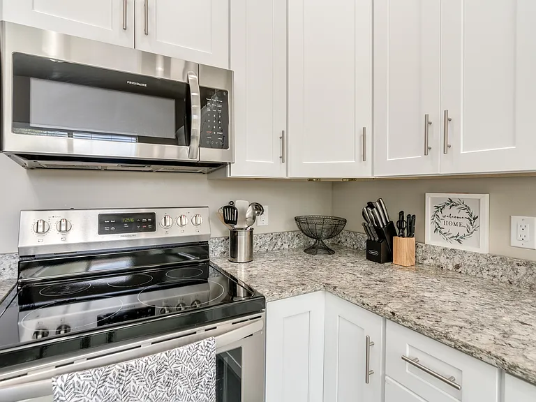 E Stone Ct — Photo 14