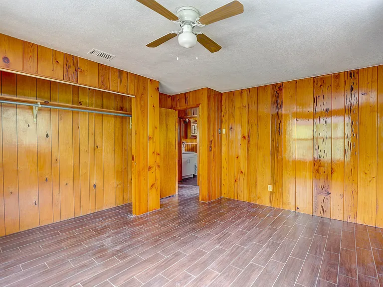 5290 Cyril Dr — Photo 15