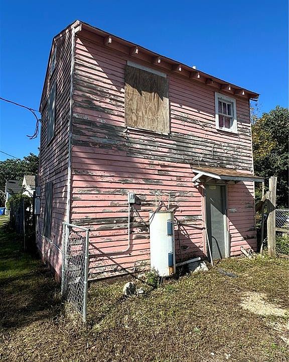 2nd image of 1141 L B Landry Ave