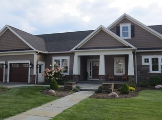 8 Lexton Way, Pittsford, NY 14534