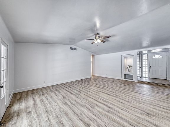 5th image of 3853 Chutney St