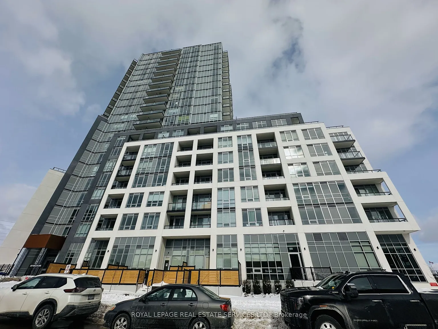 2 bed, $2,600 — Photo 2