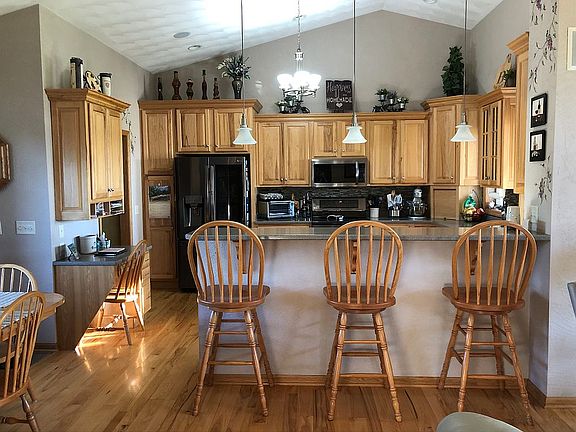 2nd image of 4628 N Laura Dr