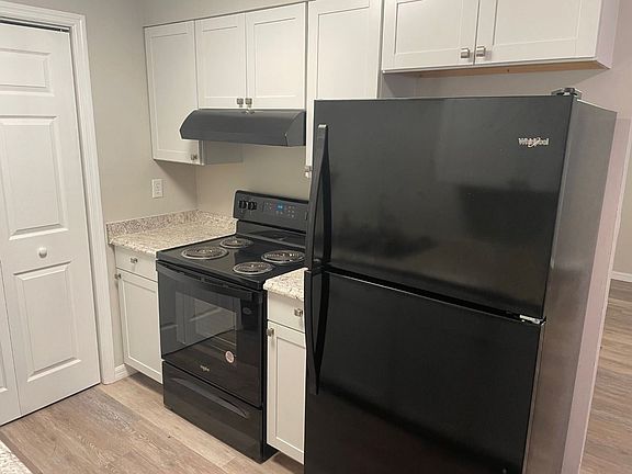 3rd image of 1523 NW 7th St APT B6