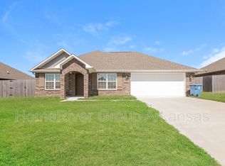 717 Vista St, Gentry, AR 72734