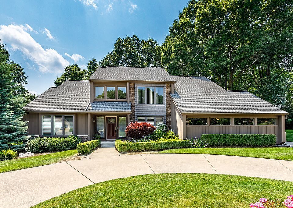1st image of 3866 Saint James Ct