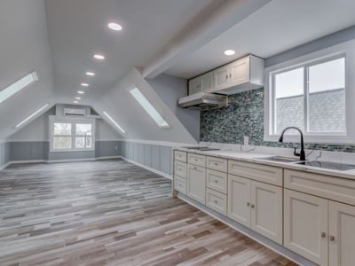 36 E 4th St, Bayonne, NJ, 07002