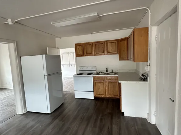 1916 4th Avenue East