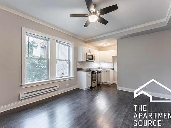 3rd image of 640 W Wrightwood Ave APT 311