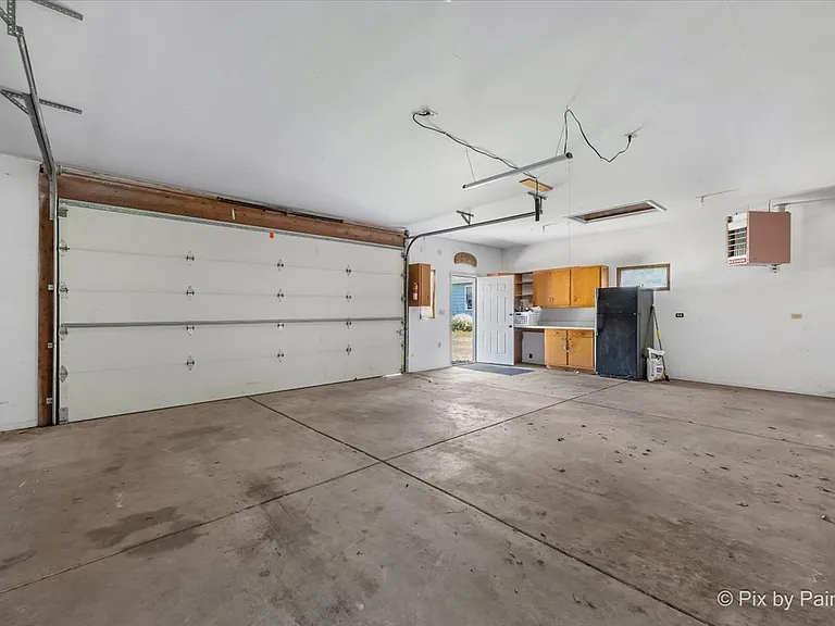 23570 N Field Rd — Photo 20