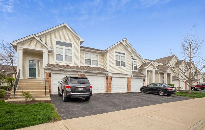 1st image of 1154 Hawthorne Ln #1154